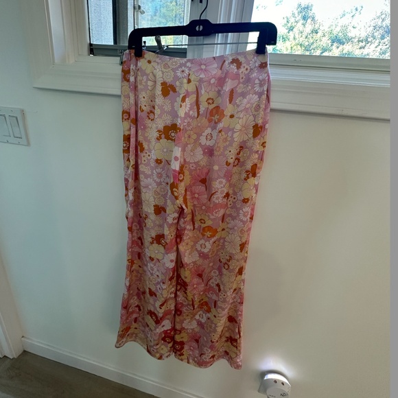 Maje SPRING SUMMER 2021 floral SILK TROUSERS - Picture 4 of 5